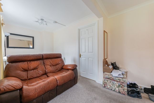 Room 4, 156, Greenhill Road, Winchester photo 3