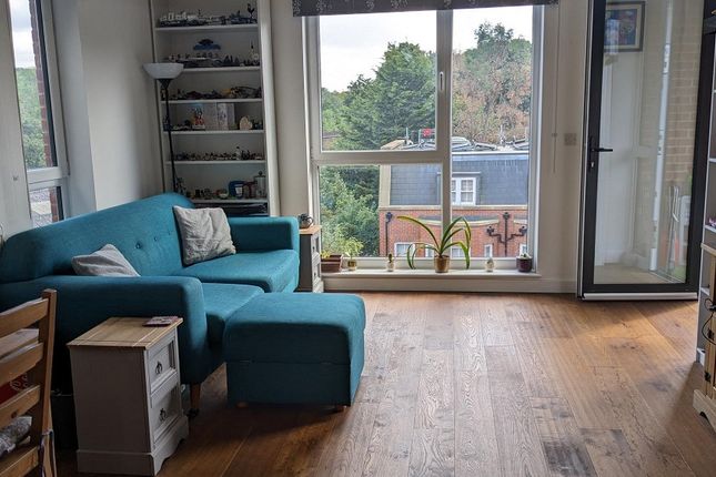 6 Station Road, Sutton photo 2