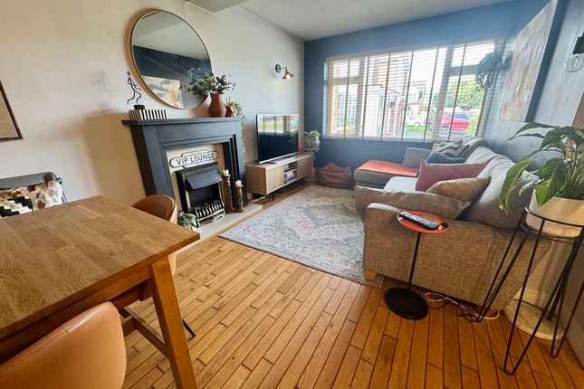 8, Stirling Court, Holmes Chapel photo 3