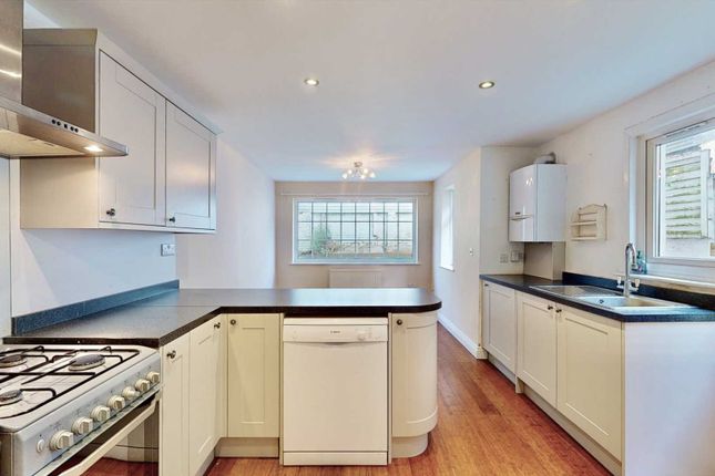 Flat for sale in Despard Road, Archway