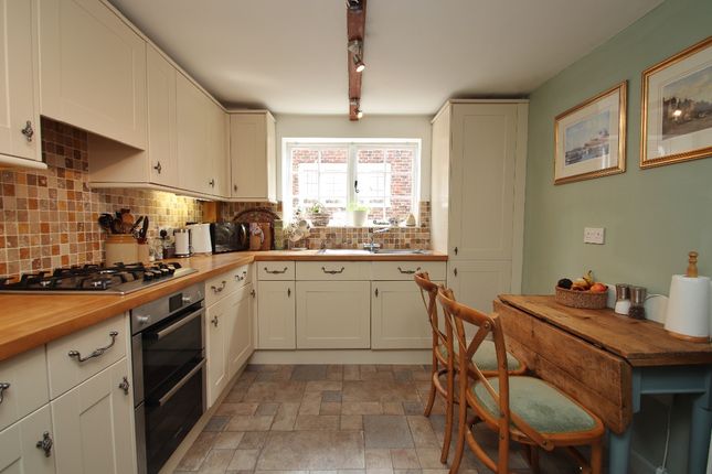 Thumbnail Cottage for sale in Cherry Tree Cottage, Pudding Lane, Ash, Canterbury