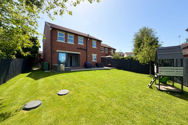 6A Rose Farm Meadows, Normanton photo 2