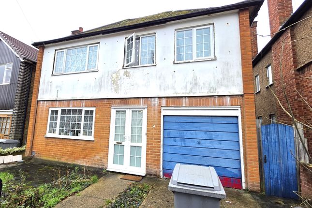 9, Fairview Avenue, London photo 2
