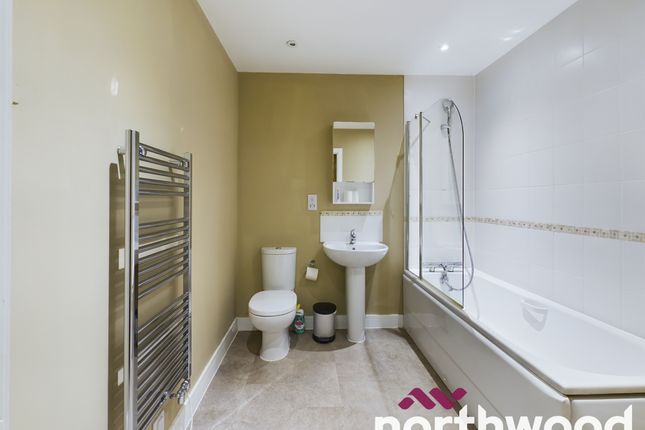 Flat 3, 191/192, Moulsham Street, Chelmsford photo 5