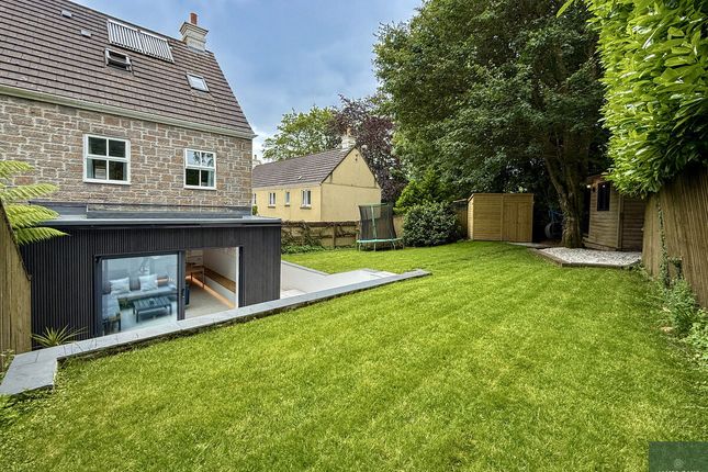 22, Trehaverne Vean, Truro photo 2