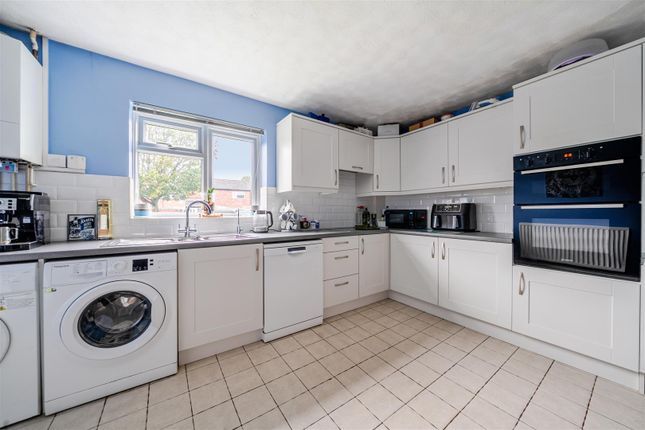90, Springfield Road, Rowde photo 3