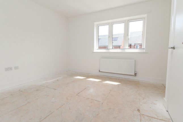 12, Cameron Close, Kenilworth photo 2