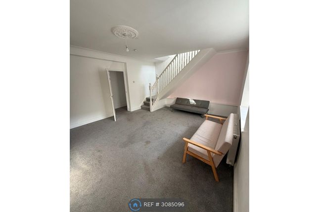 Easington Lane, Houghton-Le-Spring photo 3