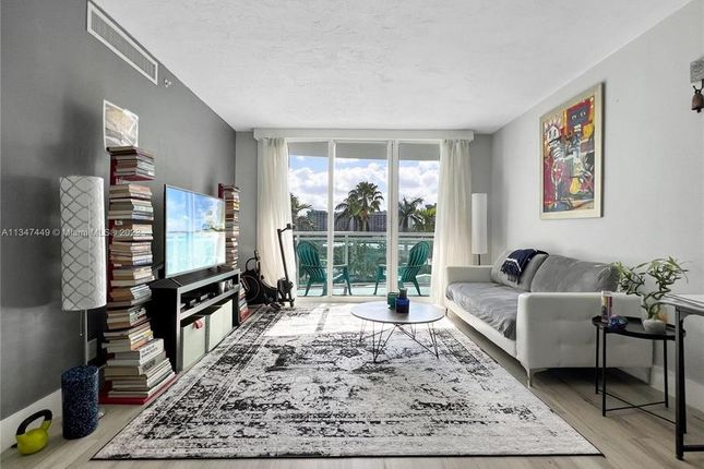 Property for sale in 3001 S Ocean Dr # 337, Hollywood, Florida, 33019, United States Of America