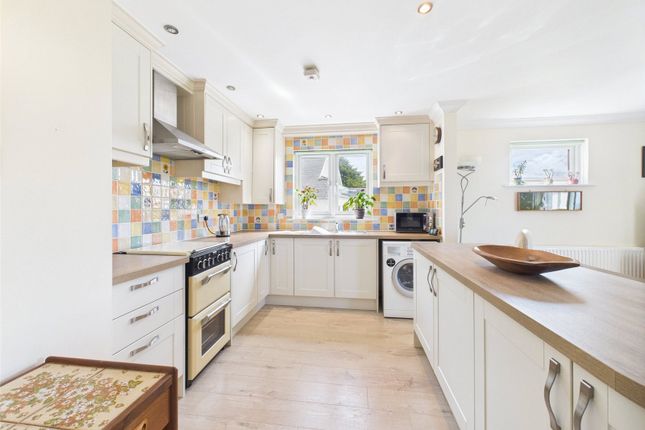 8 Piran Heights,, Upton, Cornwall photo 4