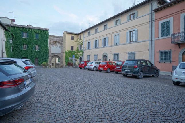 Apartment for sale in Piazza S. Francesco, Umbertide, Perugia, Umbria, Italy