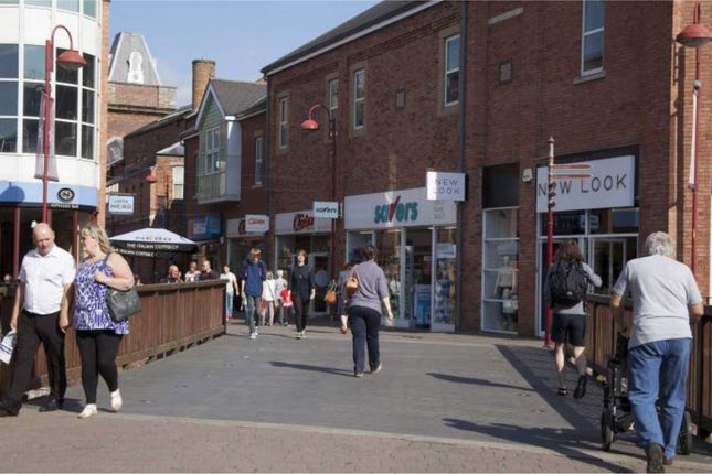 Retail premises to let in Pump House, M Weavers Wharf, Kidderminster