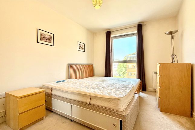 89, Kelvin Gate, Bracknell photo 4
