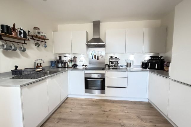 Maple House, Gatehouse Close, Ashford photo 3