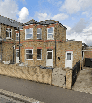 2 Bed House To Rent Hounslow Tw3