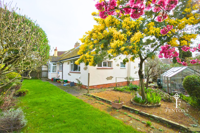 10, Hadleigh Road, Frinton-On-Sea photo 3