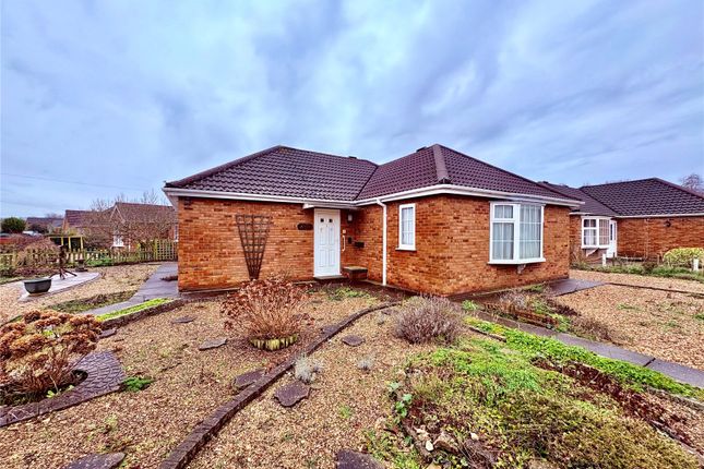 3-bed bungalow on 1, Cromwell Close, Lincolnshire, £210,000