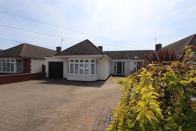 Thumbnail Semi-detached bungalow to rent in Park View Drive, Leigh-On-Sea