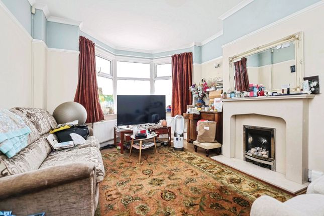 58, Lyndhurst Road, West Midlands photo 2