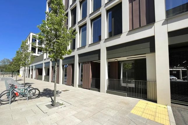 1 Bedroom Flat in GU21 5GR
