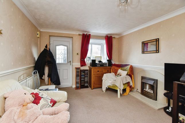 9, Wrenmere Close, Cheshire photo 2