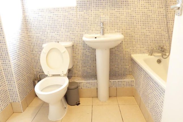 68, Margery Park Road, London photo 3