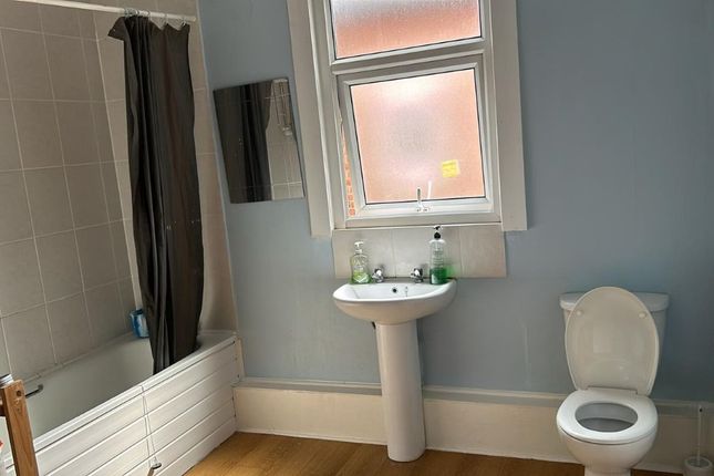 40 St. Peters Road, Leicester photo 5