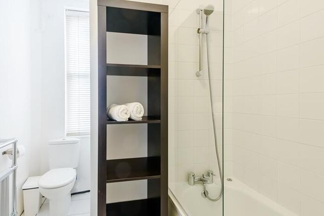 Flat 23, 39, Hill Street, London photo 3