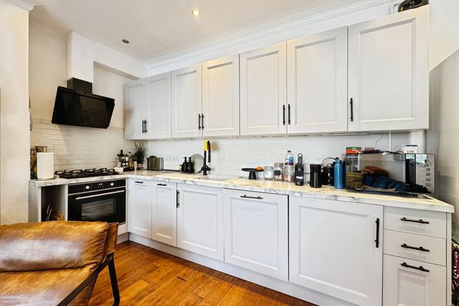 29A Woodland Way, London photo 2