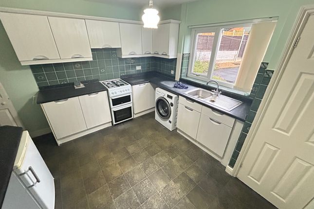 119, Deans Road, WOLVERHAMPTON photo 2