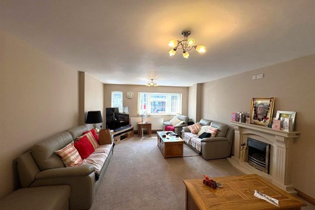 82, Pear Tree Road, Birmingham photo 3