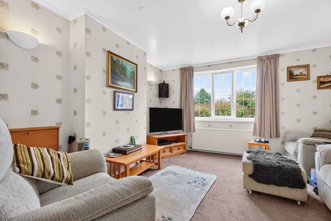 29, Evans Grove, St. Albans photo 4