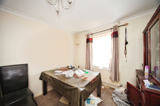 Wellington Street, Luton photo 4