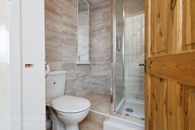 4, Yew Street, Merthyr Tydfil photo 4