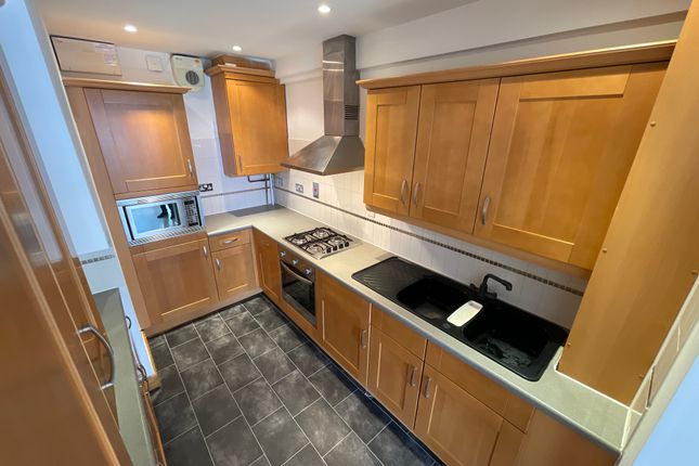 Flat to rent in Madison Apartments, Manchester