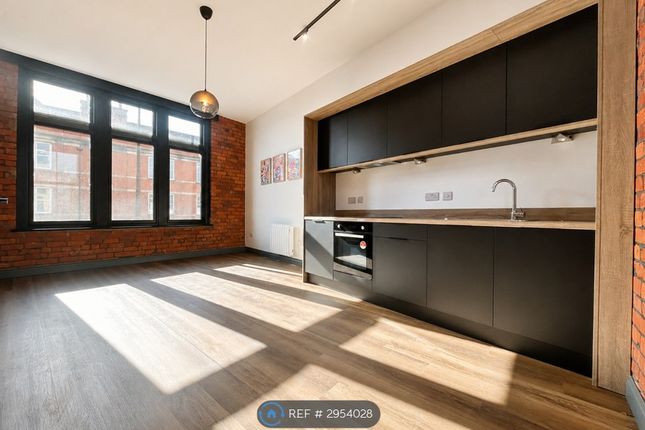 Apartment, Twist Lane, Leigh photo 3