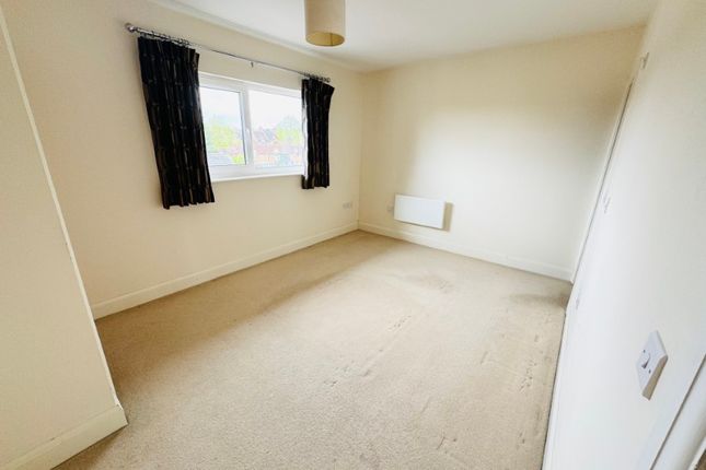 Flat to rent in Trent Place, The Waterfront, Warwick
