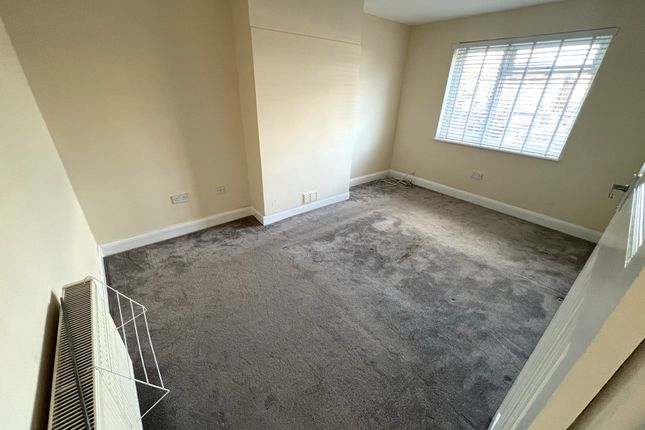 GG5143L, Exeter Road, Rayners Lane, South Harrow photo 4