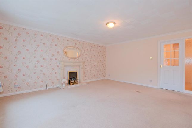 21, Den Bak Ave, Hamilton photo 4