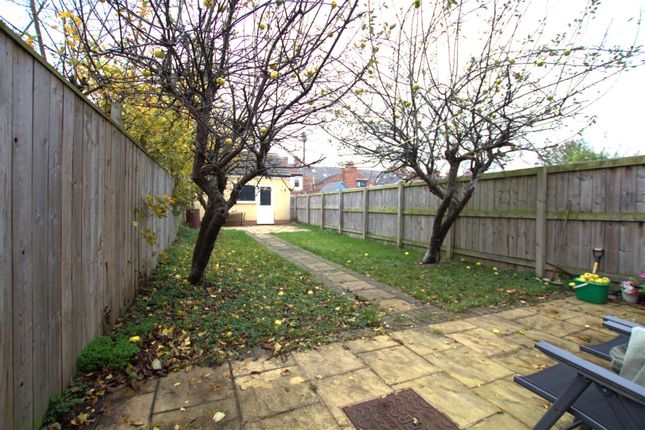31, Barker Road, Middlesbrough photo 2