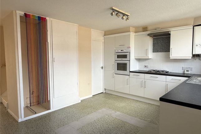 11, Meadow Close, Hertfordshire photo 4