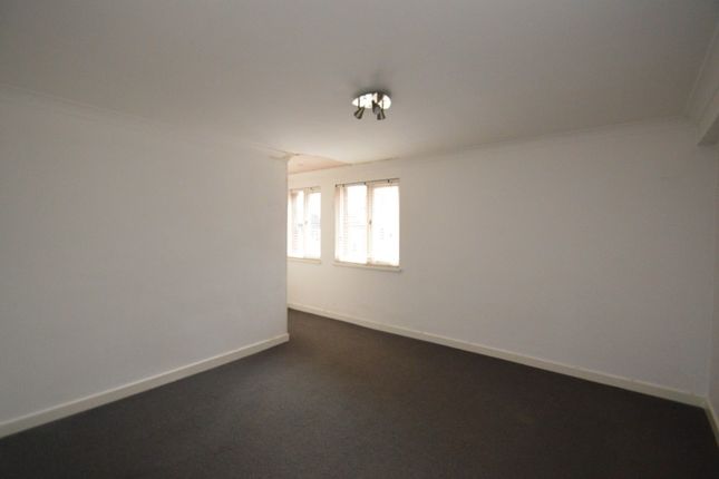 5, Amberley Place, Windsor photo 3