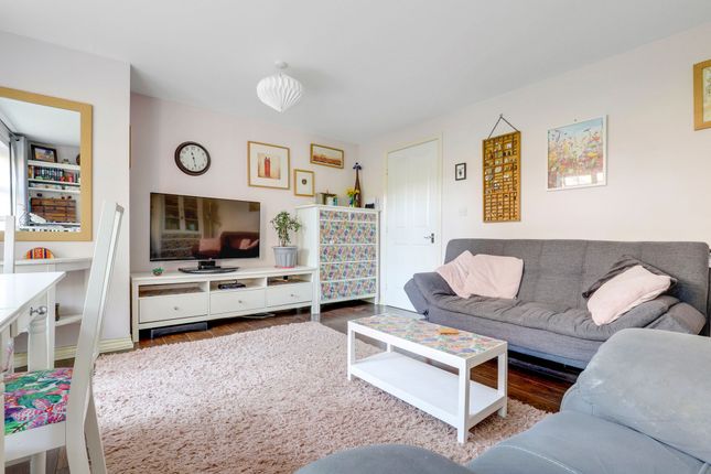 27 Sheridan Way, Nottingham photo 4