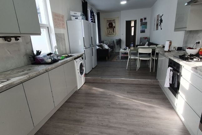 27 Tydfil Place, Cardiff photo 3