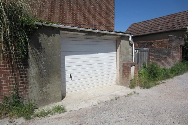 Thumbnail Parking/garage to rent in Garage, London Road, North End, Portsmouth, Hants