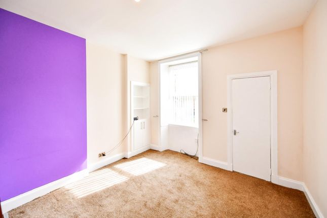 Thumbnail Flat for sale in Craigie Avenue, Ayr