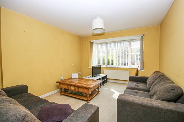 1, Thistle Close, Norwich photo 2