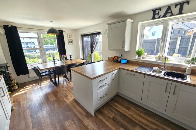 6, Kings Tor Drive, Tavistock photo 4