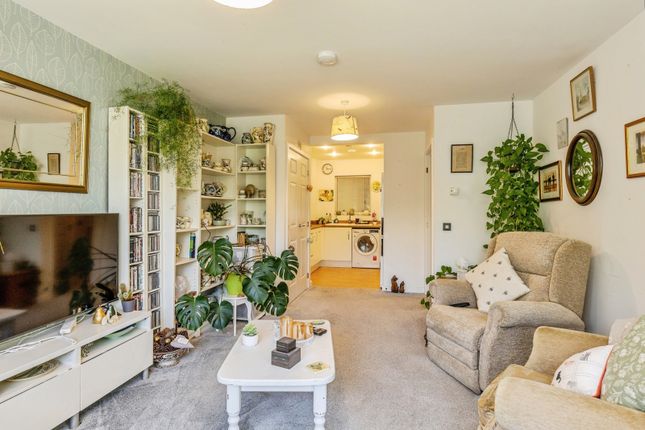 Flat 16, Tamar Court,, Tamar Road, Somerset photo 4