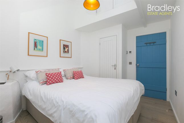 Flat for sale in Back Road East, St. Ives, Cornwall